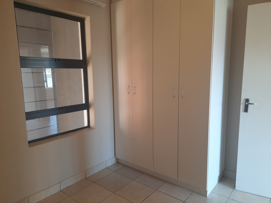 To Let 2 Bedroom Property for Rent in Burgundy Estate Western Cape